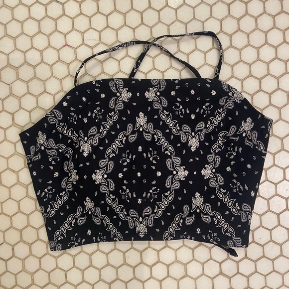 Garage Tops - NWT. Garage bandanna style crop top in navy blue